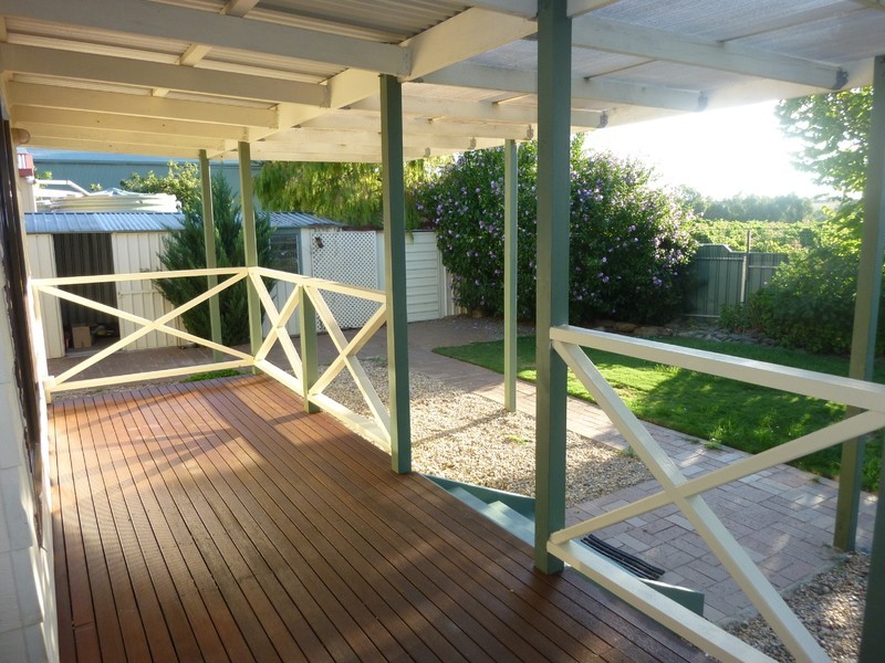 22  Barossa Valley Way, Tanunda SA 5352