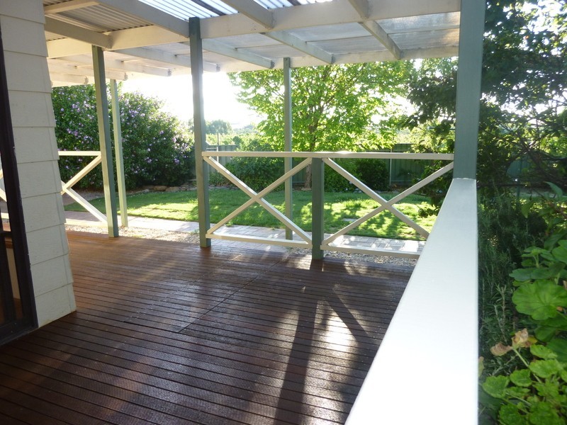 22  Barossa Valley Way, Tanunda SA 5352