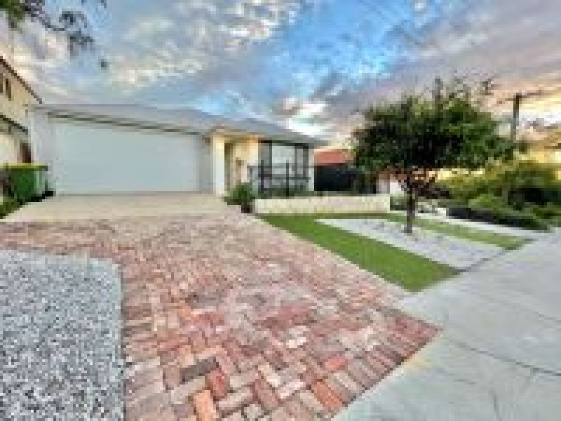 B/135 View Terrace, Bicton WA 6157