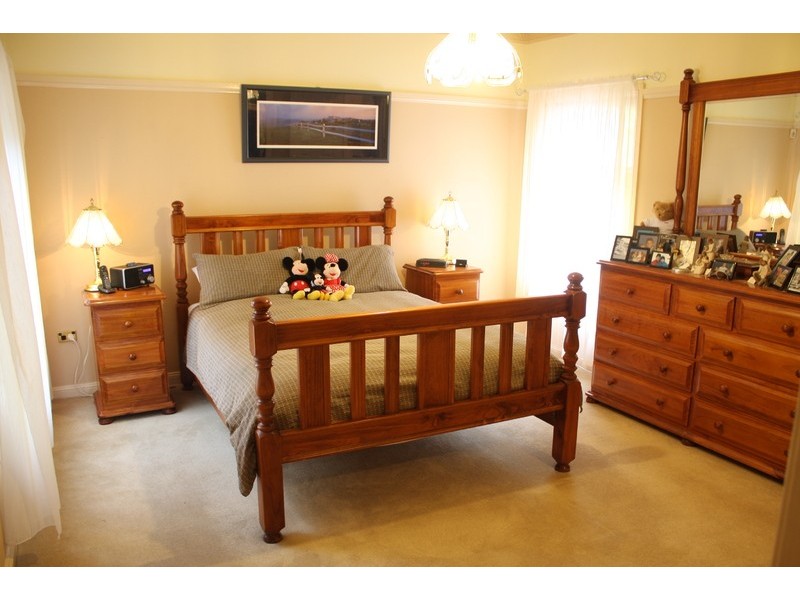 1 Acacia Ave, Glenmore Park NSW 2745