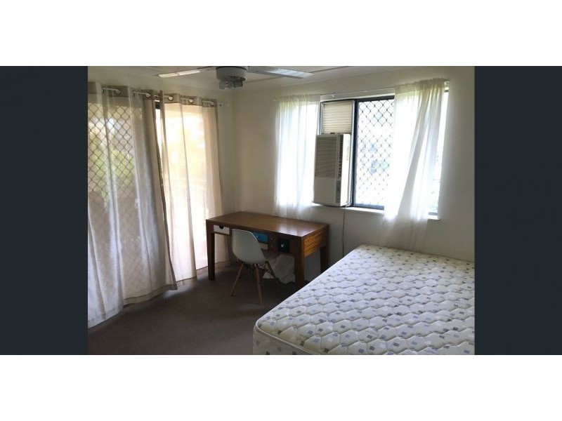 77/300 Sir Fred Schonell Drive, St Lucia QLD 4067