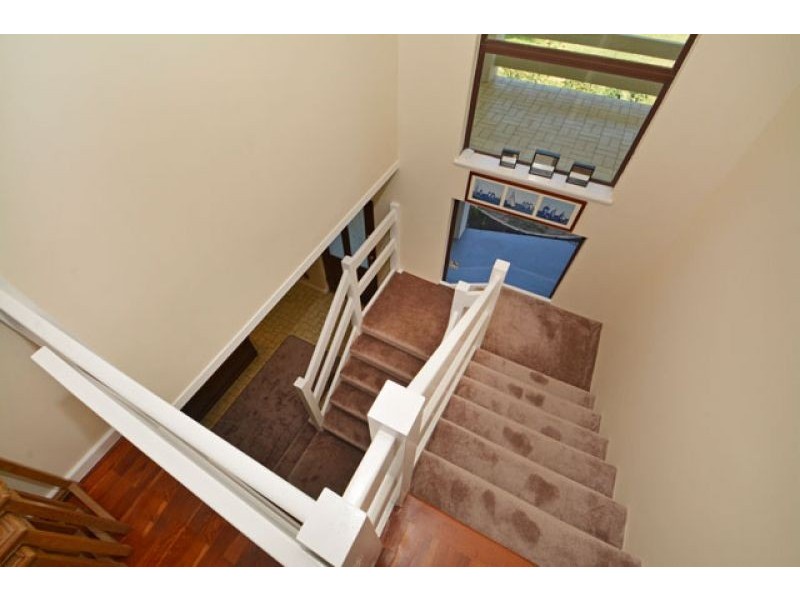 7 Suiza Place, Carine WA 6020