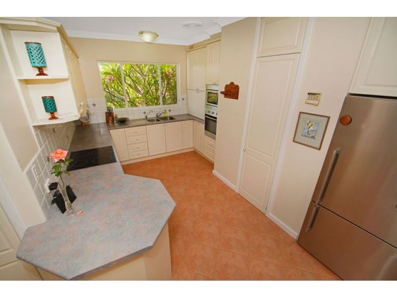 7 Suiza Place, Carine WA 6020