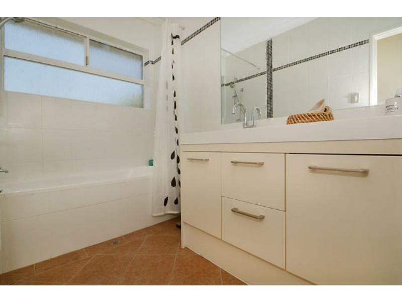 7 Suiza Place, Carine WA 6020