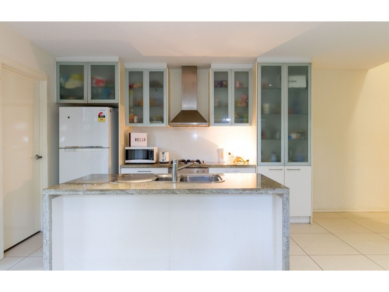 2/27-29 Herston Road, Kelvin Grove QLD 4059