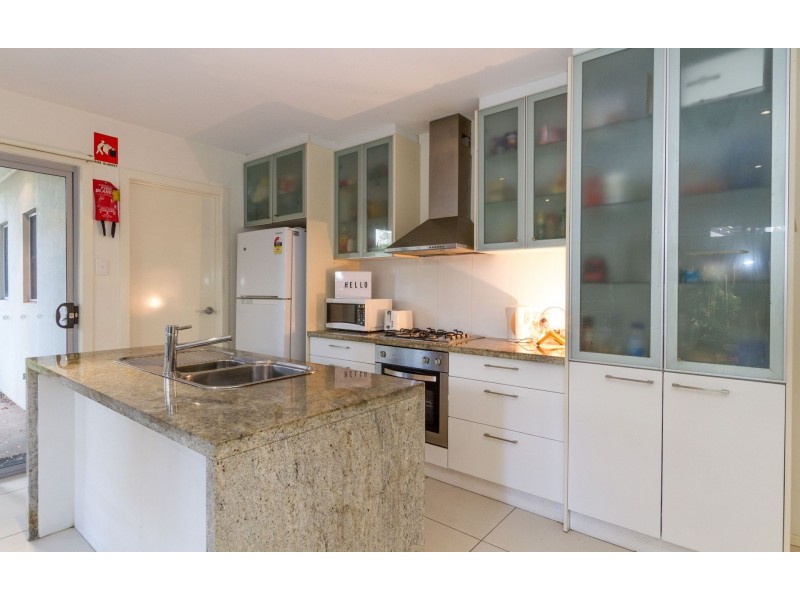 2/27-29 Herston Road, Kelvin Grove QLD 4059