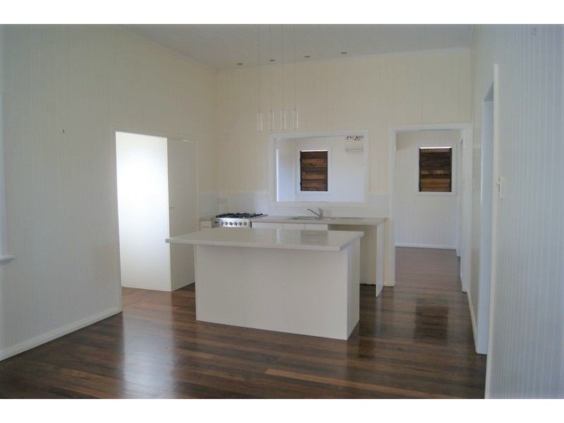 12 Tully Street, Stratford QLD 4870