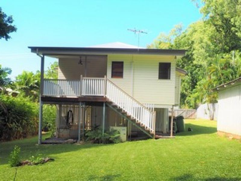 12 Tully Street, Stratford QLD 4870