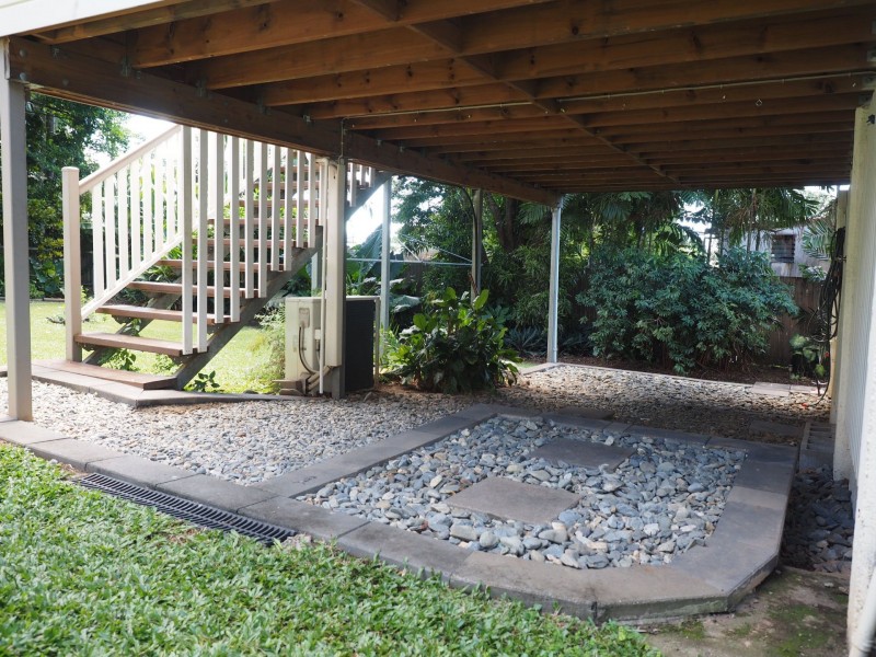 12 Tully Street, Stratford QLD 4870