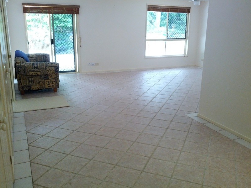 12 BREYNIA COURT, Elanora QLD 4221