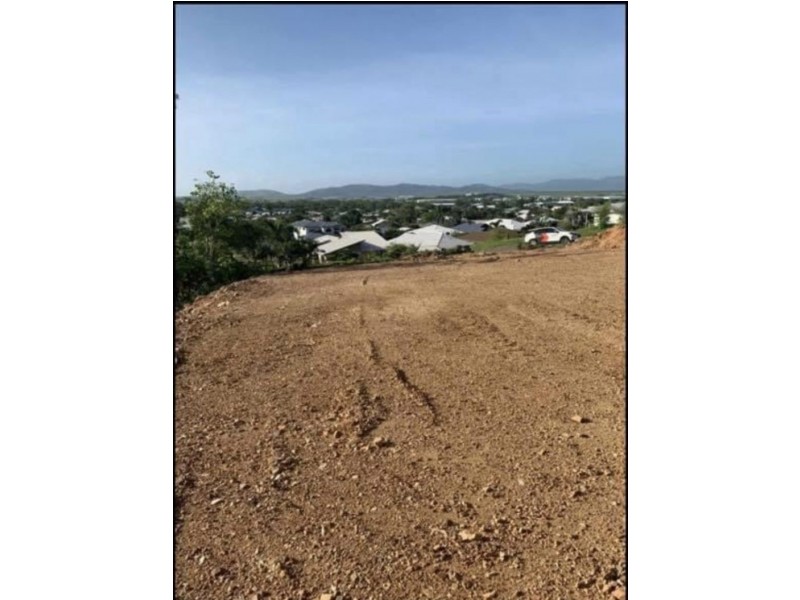 7 Mont Blanc Place, Mount Louisa QLD 4814