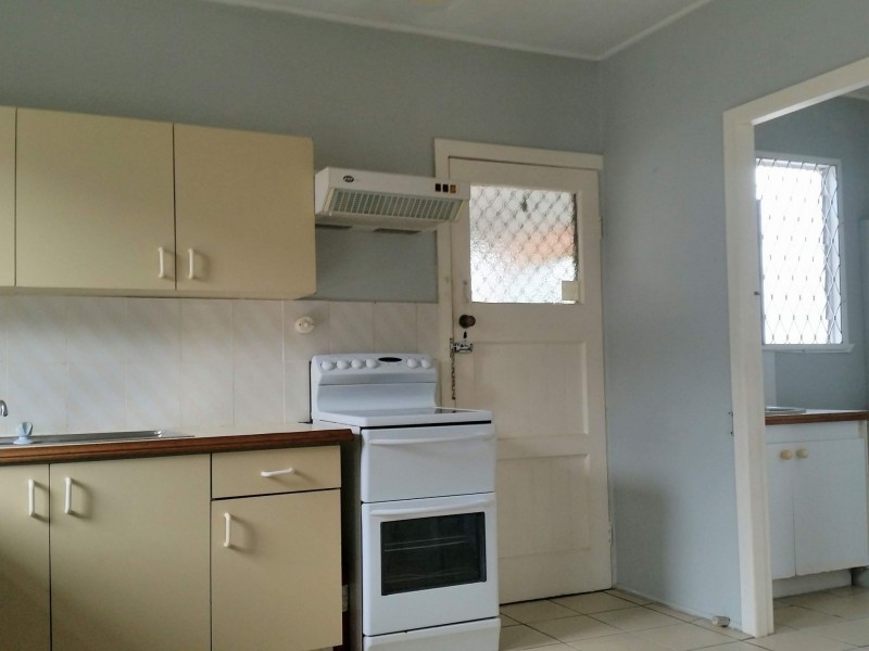 146 Johstone Street, Southport QLD 4215