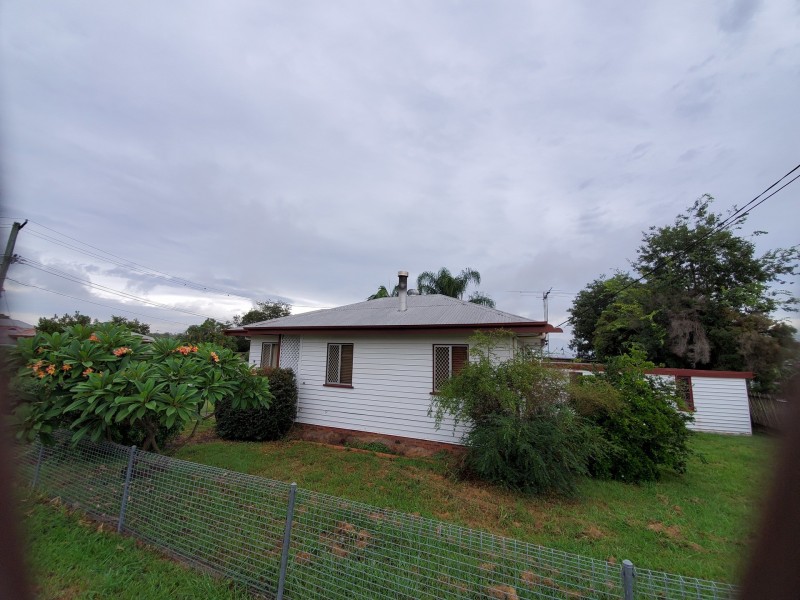 16 Stafford Street, Booval QLD 4304
