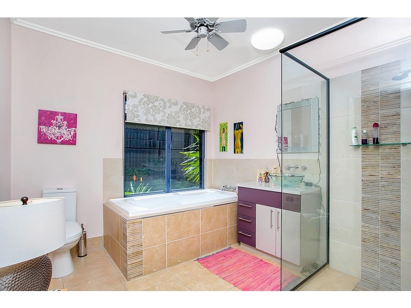 4 Weld Crescent, Trinity Beach QLD 4879
