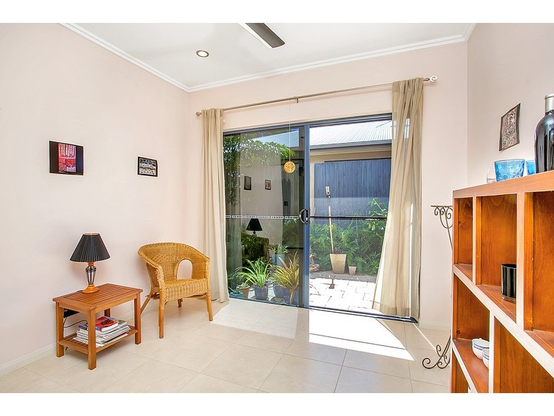 4 Weld Crescent, Trinity Beach QLD 4879