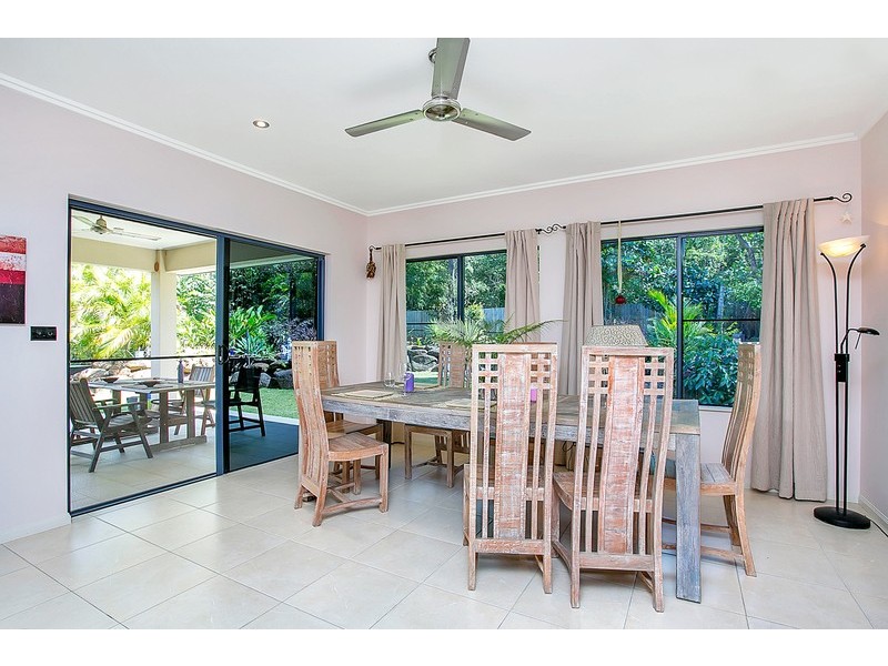 4 Weld Crescent, Trinity Beach QLD 4879