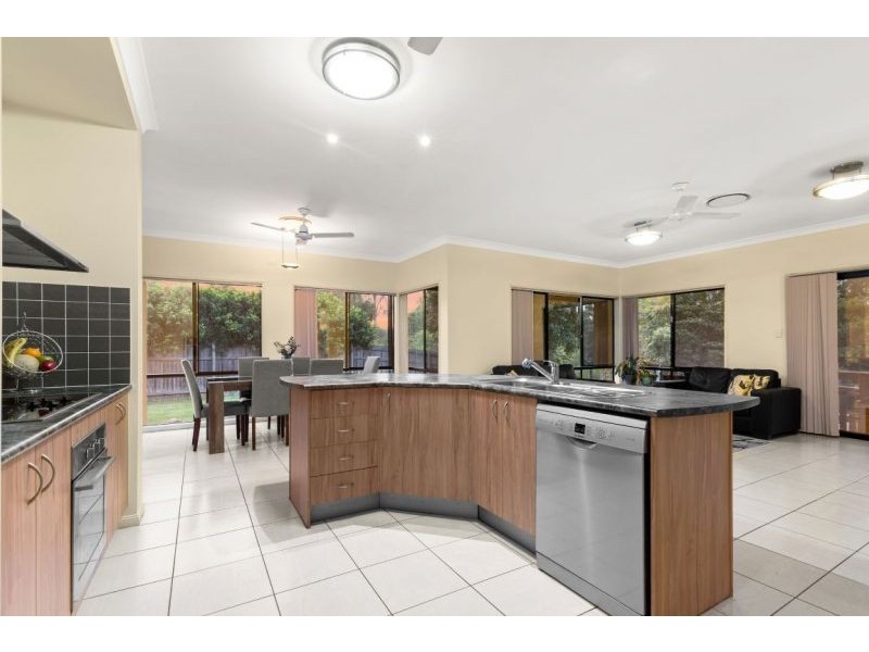 47 Hunter Circuit, Petrie QLD 4502