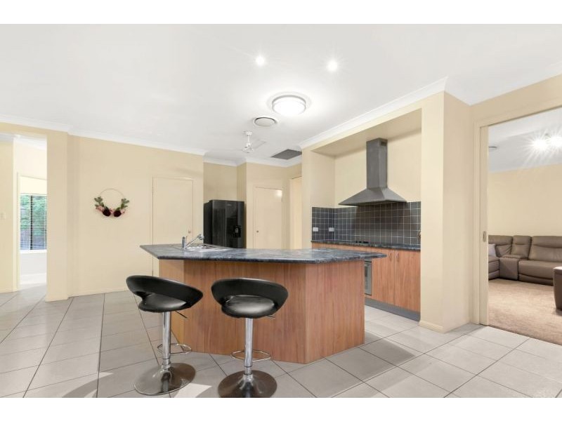 47 Hunter Circuit, Petrie QLD 4502