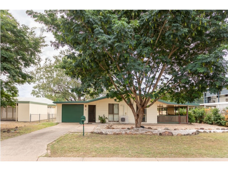 9 Suncross Place, Emerald QLD 4720