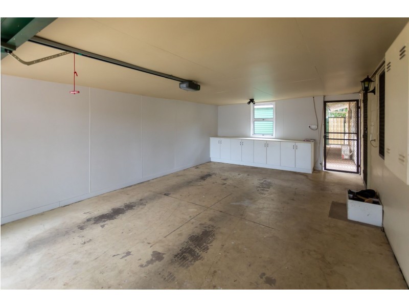 9 Suncross Place, Emerald QLD 4720