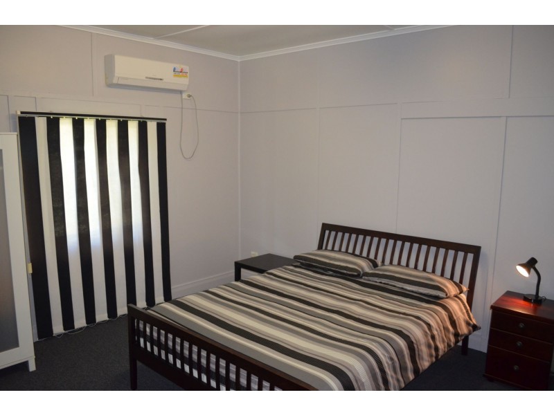 31 Kelman St, Taroom QLD 4420