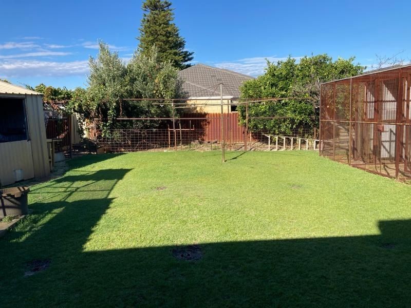 4 Grey Street, Bayswater WA 6053