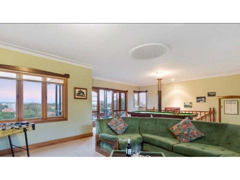 18 Kingsway, Nedlands WA 6009