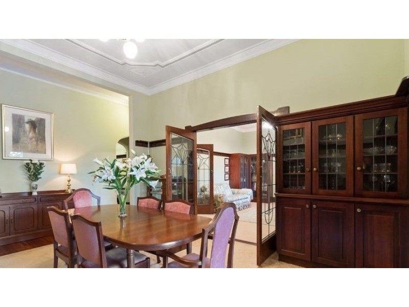 18 Kingsway, Nedlands WA 6009