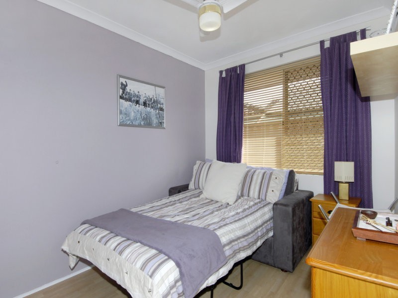 18 St Laurent Mews, Port Kennedy WA 6172