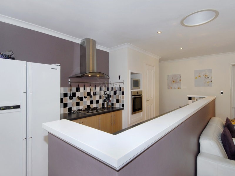 18 St Laurent Mews, Port Kennedy WA 6172