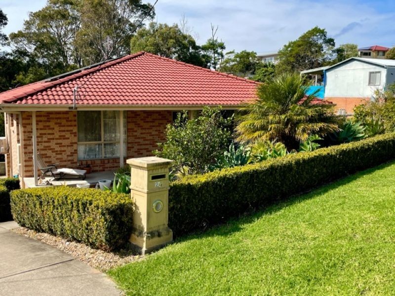 24 Thomson Pde, Dalmeny NSW 2546
