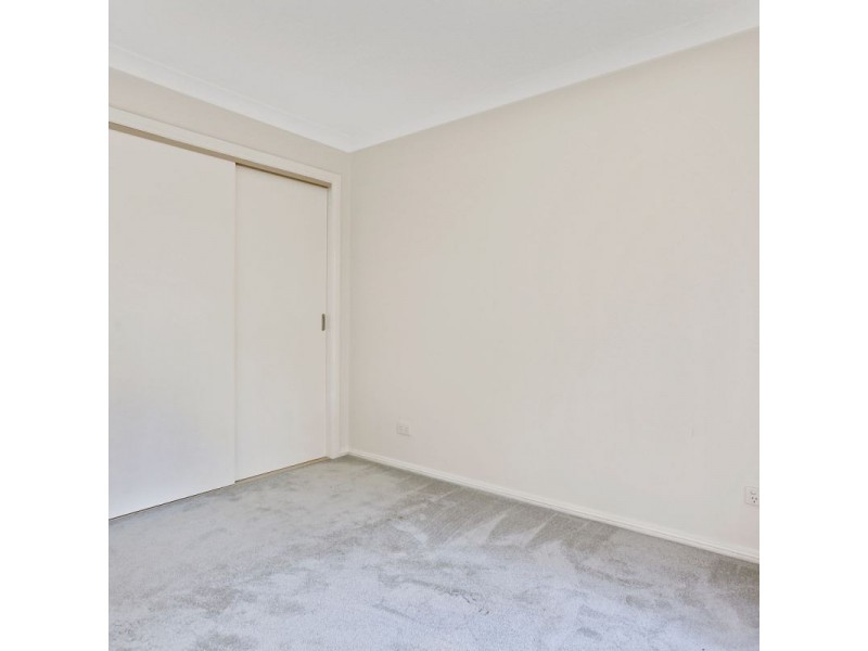 24 Thomson Pde, Dalmeny NSW 2546