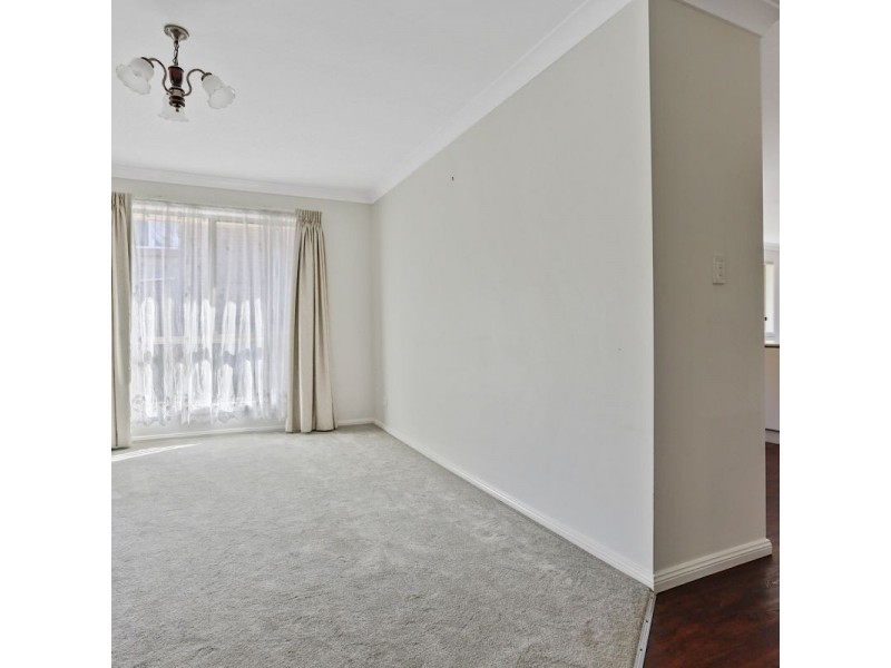 24 Thomson Pde, Dalmeny NSW 2546