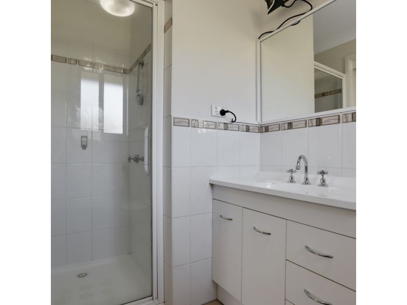 24 Thomson Pde, Dalmeny NSW 2546
