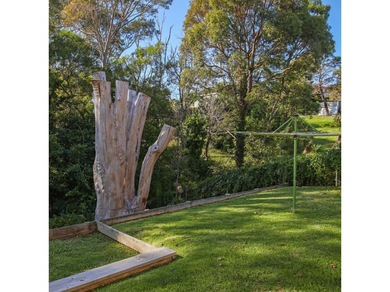 24 Thomson Pde, Dalmeny NSW 2546