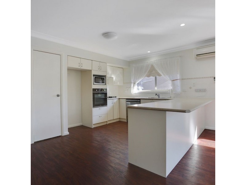24 Thomson Pde, Dalmeny NSW 2546