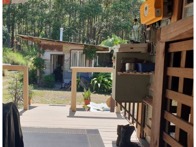 2 Newinga Rd, Wolvi QLD 4570