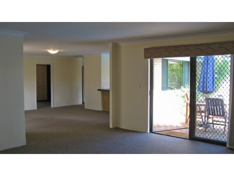 24  Calley Drive, Leeming WA 6149