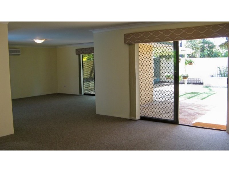 24  Calley Drive, Leeming WA 6149