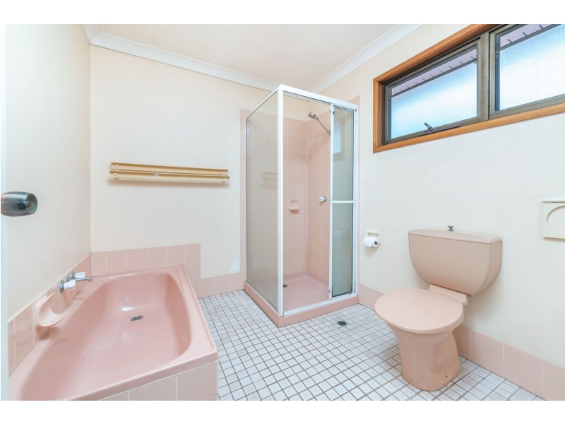 1/18 Montrose Road, Taringa QLD 4068