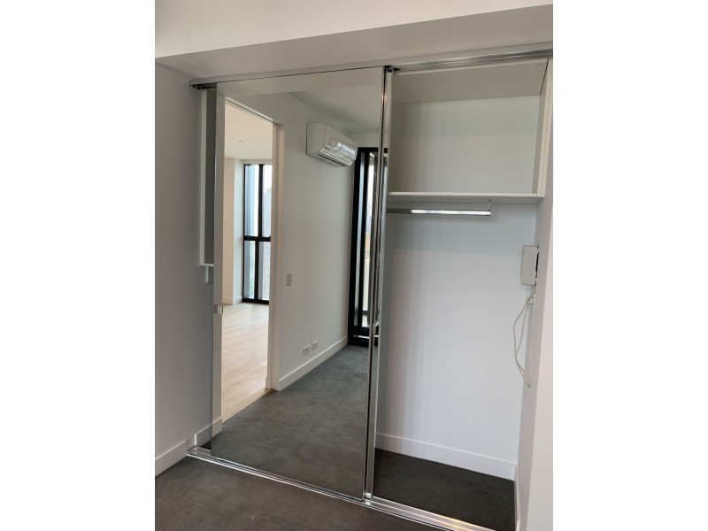 4217/160 Victoria street, Melbourne VIC 3000