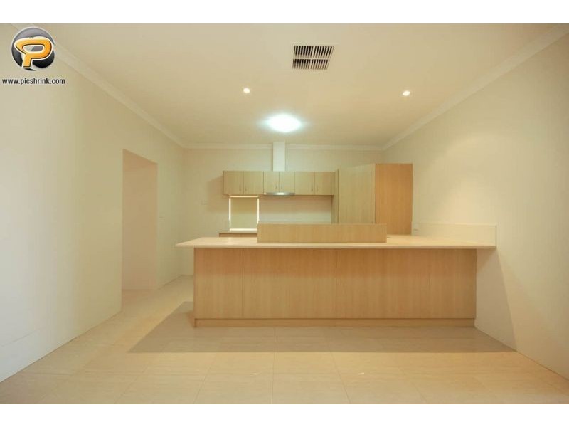 3 Girramay Rd, Banksia Grove WA 6031