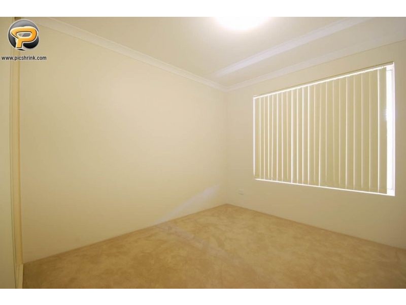 3 Girramay Rd, Banksia Grove WA 6031