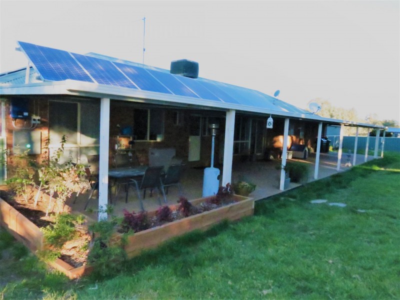 3 Benedict  Ave, San Isidore NSW 2650