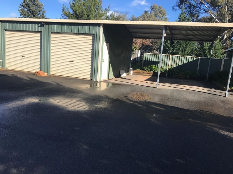 3 Benedict  Ave, San Isidore NSW 2650