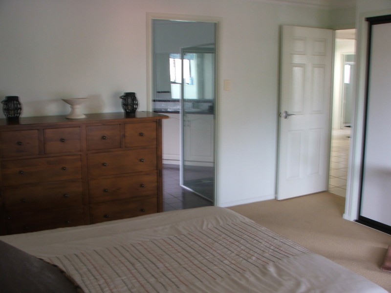 186 J Hickey Ave, Gladstone QLD 4680