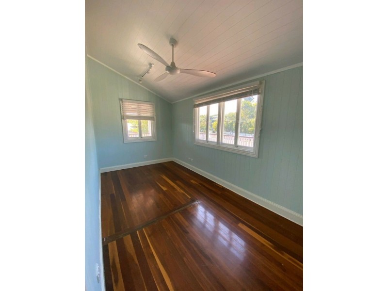 53 Frank St, Norman Park QLD 4170