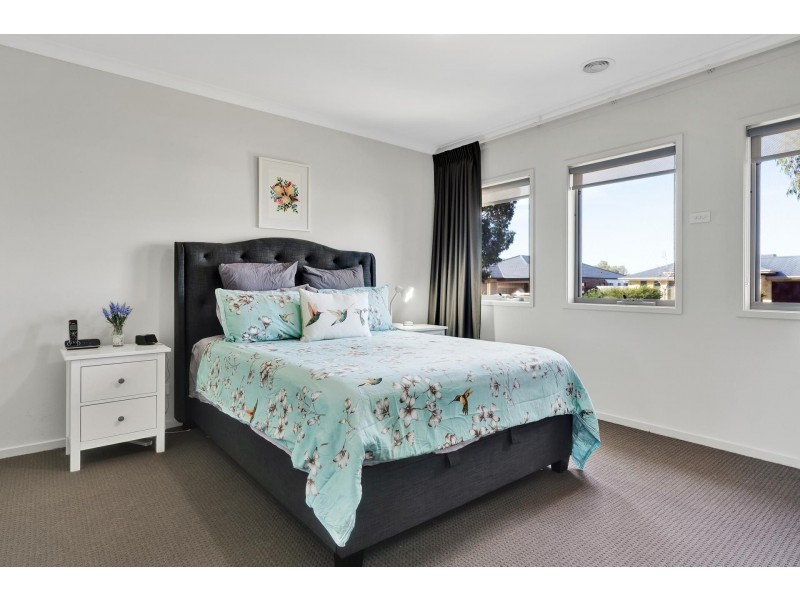 58 Dalray Crescent, Kurunjang VIC 3337