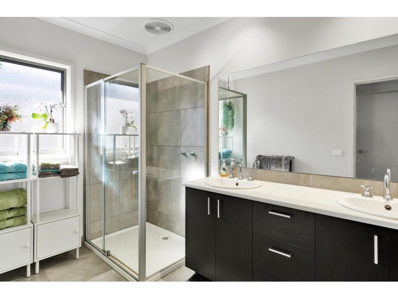 58 Dalray Crescent, Kurunjang VIC 3337