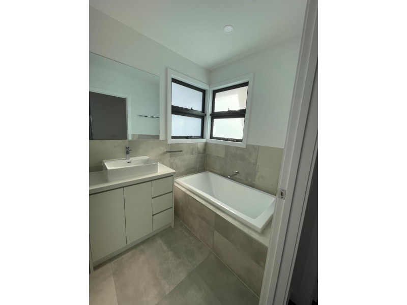 1/6 Birch Avenue, Tullamarine VIC 3043